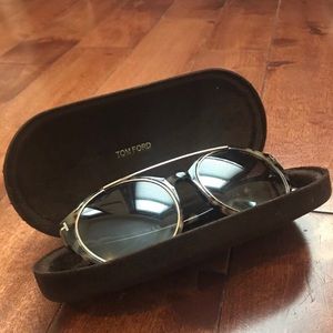 Tom Ford “Joan” sunglasses